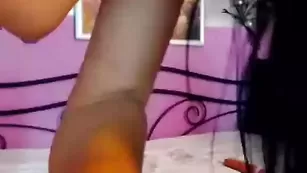 Знойная курва шалит с секс игрушкой Angellyque