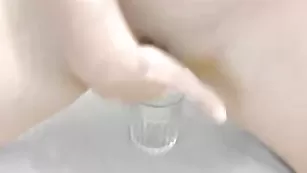 Худая брюнетка мастурбирует пилотку BlackSquirtAn