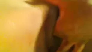 Грудастая негритянка dulcemoon мастурбирует киску