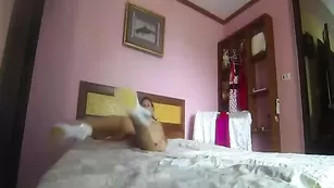 Зрелая брюнеточка ReginaNoir демонстрирует свои прелести