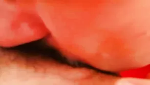 FeetGoddess Поедая волосатую киску крупным планом