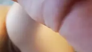 Знойная брюнетка BarbieDoll трахнула очко