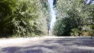 elizaboy Elizaboy разгуливает в женском прикиде в парке Пазарджика