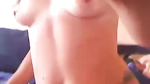 Глубокий фистинг похотливой дамы AngelSylvi