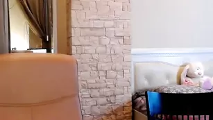 Горячие штучки rock_n_rollas обнажают большие сиськи