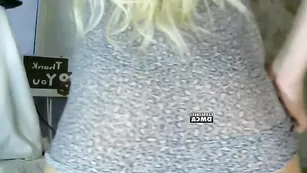 Блонда TAGIRA с вибратором в киске