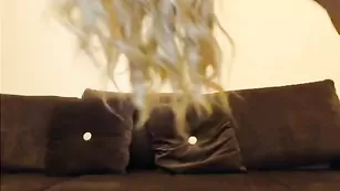 Жопастая богиня secretgoddess0 позирует голая