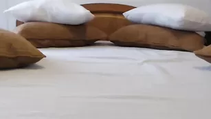 Худая путана жарится в анал sexanddeepthroat