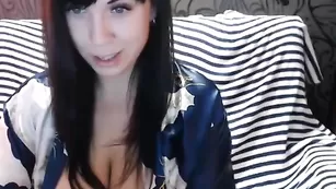 Симпатичная margo7468 демонстрирует большие сиськи