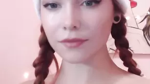 Желанная малая leonzi трахает попку