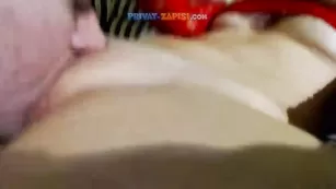 Юная красотка глубоко сосет хуй AliceGas