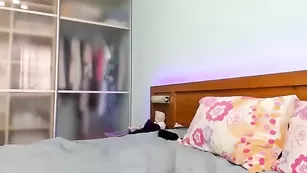 Белокурая lena___ страстно дрючит попку