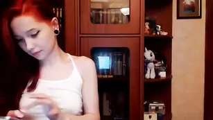 Рыжая сучка шалит с блондинкой sailorwhore