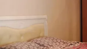 Сексуальные killer__tits страстно целуются