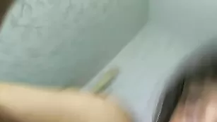 Сисястая девочка лежит обнаженная Melena10ctop