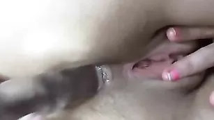 Сексуальная модель Melena_dwnln трахает задницу