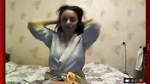Симпатичная шлюшка Vetta с пареньком перед вебкой