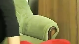 Сексуальная блондинкаMilenaPretty трахает пизду в привате