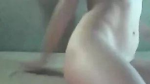 RussianGIRL84 шлепает большую жопу в привате