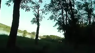 Нежная телочка loverhia дрочит пизду в машине