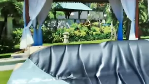 Шальная блондиночка alicemay трахнулась страпоном