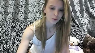 Строптивая малышка kellebrahot зажигает во фри