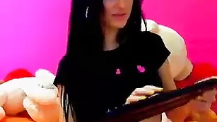 Грудастая секс бомба cekazzzznie мастурбирует пизду