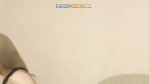 Сисястая куколка теребит пизденку DominicaGold