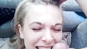Шикарная девка умывается спермой sanvon13