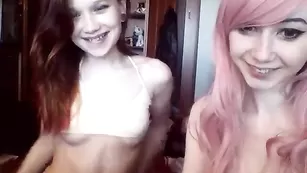 Милые сучки мнут сиськи sailorwhore