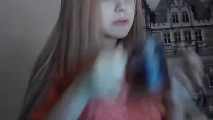 Грудастая куколка облизывает пальчики Nancy333