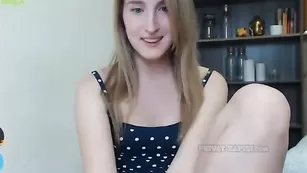 Веселая сучка laila_lorenn с ловенсом