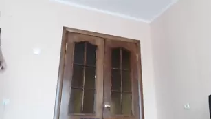 Блонда Venera_ танцует стриптиз