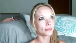 Глубокий минет красивой шкуры Lonelyruby