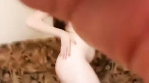 Худые шалавы FlorJess трахаются самотыком