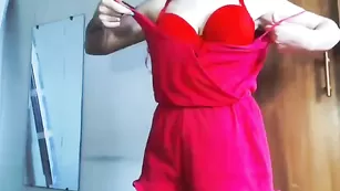 Аппетитная Zhanno4ka светит пышными сиськами