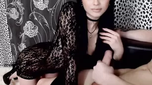 Красивая пассия отсасывает член Alexasweet6