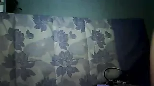 Смазливая краля трахается с хахалем HardPussy