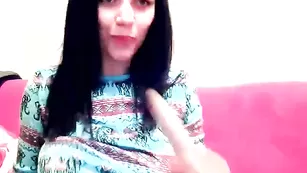 Русская Zhanno4ka массирует большие сиськи