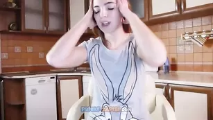 Рыжая шалава мастурбирует пизду A1ice_Red