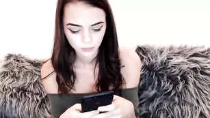 Шлюха Ezra с вабратором