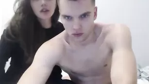 Русская шлюшка отсасывает член Misterandmisislove