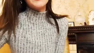 Горячая сучка танцует стриптиз MissJuliaa
