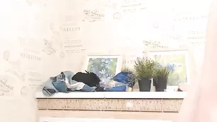 Рыжая малышка дрочит пизду и стонет Lusycandy