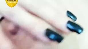 Татуированная богиня мастурбирует бритую пизду CallMeBadGirl