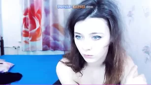 Парнишка мнет большие сиськи подружки Hotshycouple