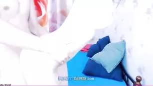 Трахнул подружку и кончил в ротик Hotshycouple