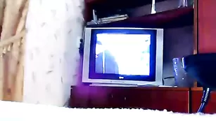 Красивая девочка Leonzi оседлала член