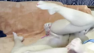 Обнаженная шалава трахнулась в пизду attention18