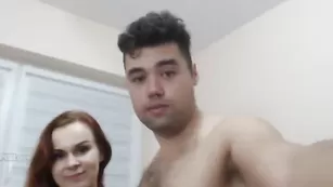 Рыжая проказница классно отсасывает пенис Cumfact0ry